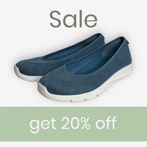 Spenco size 11 Heathered Blue Slip On Loafers Flats